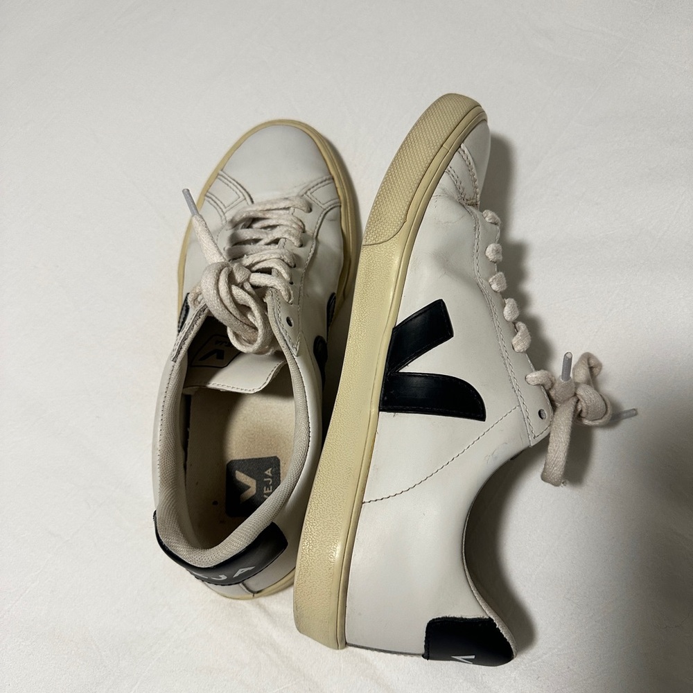Veja Esplar Low Black and White Women's Sneakers - Picture 6 of 7